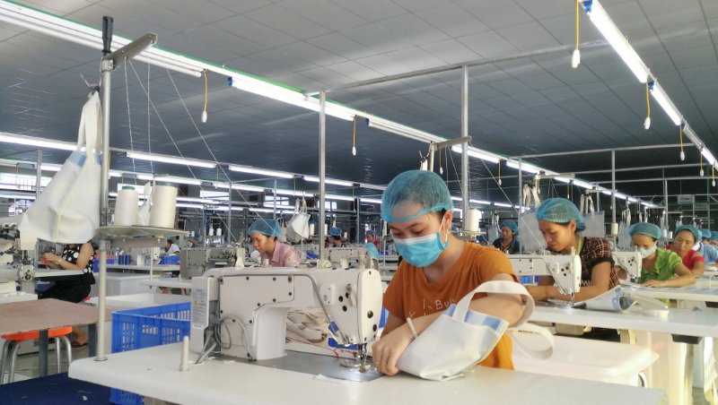 森榮手袋越南工廠布袋生產(chǎn)車(chē)間
